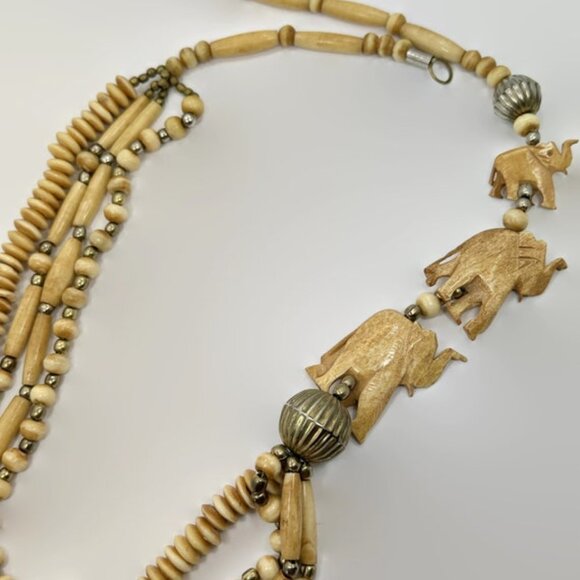 Elephant Necklace, Boho, Wood, Chunky, Trunk Up, Lucky, Vintage Necklace, Retro - Picture 4 of 5